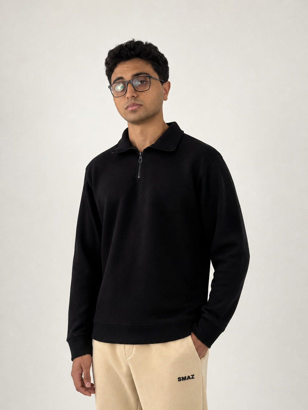 Quarter-zipper-(Black)